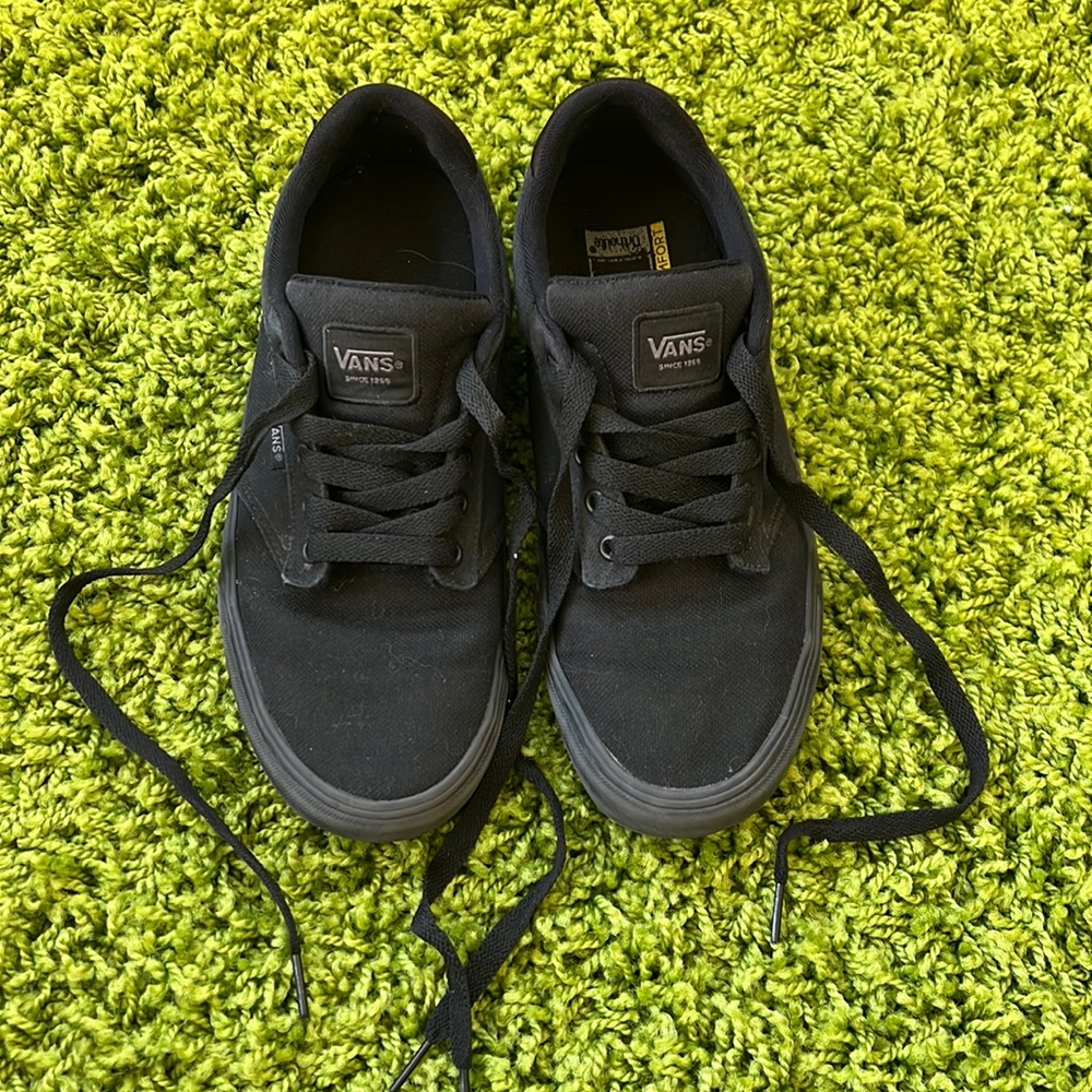 Men’s Vans - Picture 2 of 4